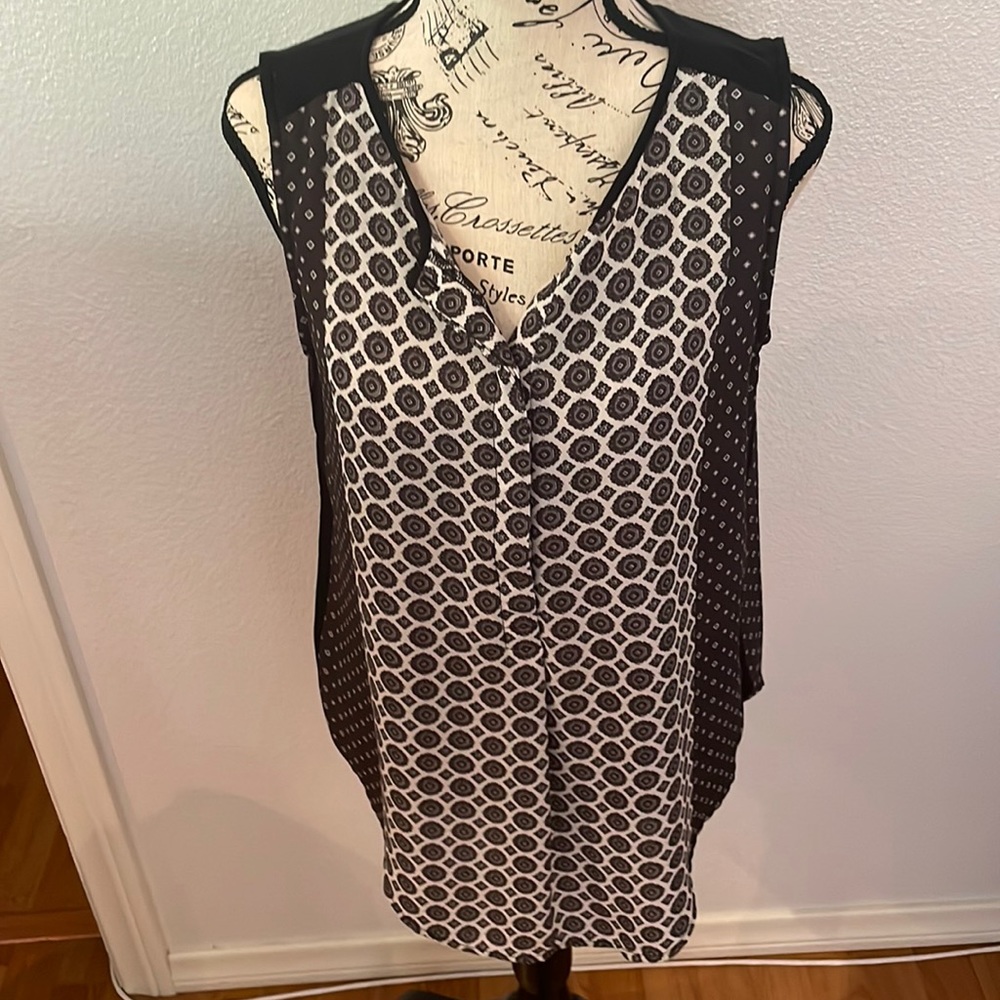 Ann Taylor loft sleeveless blouse